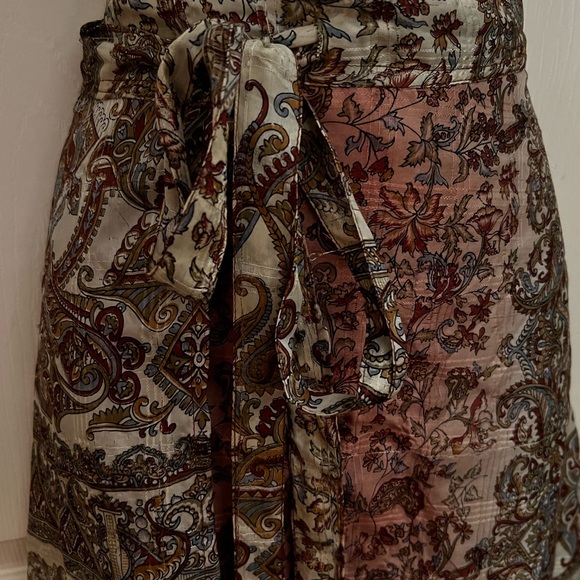 Silk one size wrap around skirt-Kaniza- Imported- 36” Length- NEW - Picture 9 of 14